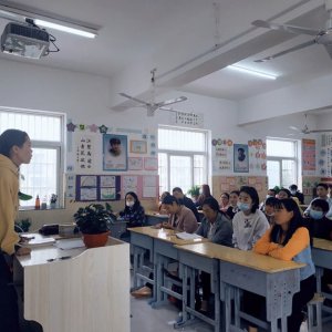 快看！這所學(xué)校的家長會很特殊