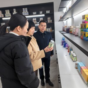 史莉赴潁東區(qū)開展三走進(jìn)、三融入活動(dòng)